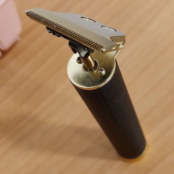 PRO CUT – Professzionális hajvágó slider