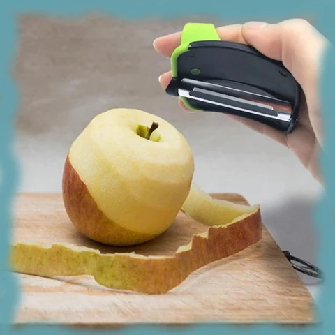 HAND VEGETABLE PEELER – Kézi zöldséghámozó 2 + 1 INGYEN 03