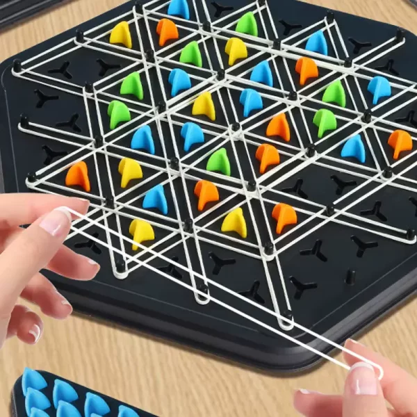 TRIANGLE GAME – Háromszög lánc játék slider